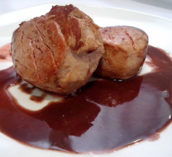 Como hacer Solomillo de cerdo con salsa de cebolla y oporto con Thermomix®