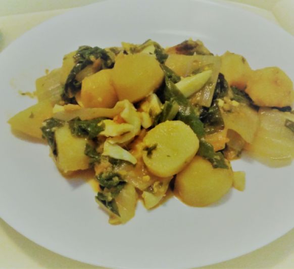 ACELGAS CON PAPAS Y HUEVO DURO