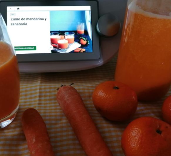 Zumo de mandarina y zanahoria