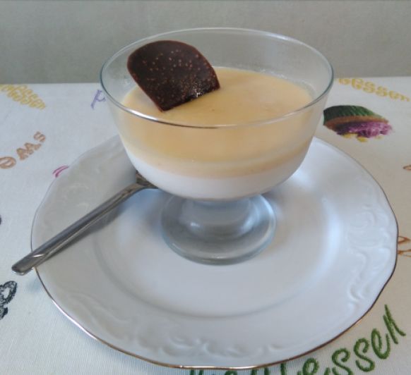 COPA DE CHEESECAKE Y CREMA DE LIMÓN